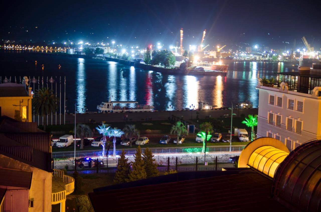 Anadolu Star Hotel & Casino Batumi Exteriör bild